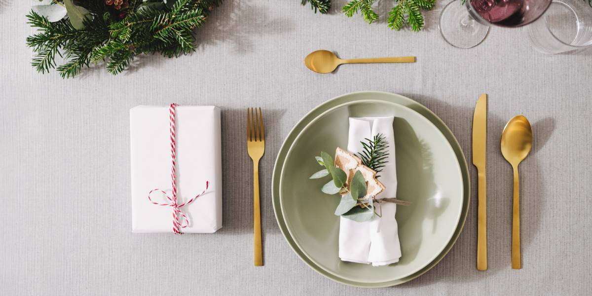 holiday meal place setting