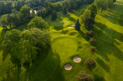 Aerial photo of a golf course in Mississauga