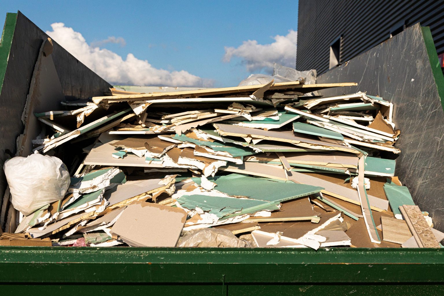 Cutting down landfill waste Mississauga’s move to curb excessive