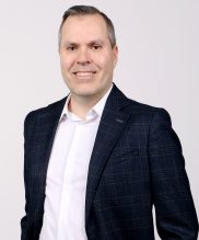 Portrait of City Manager Geoff Wright