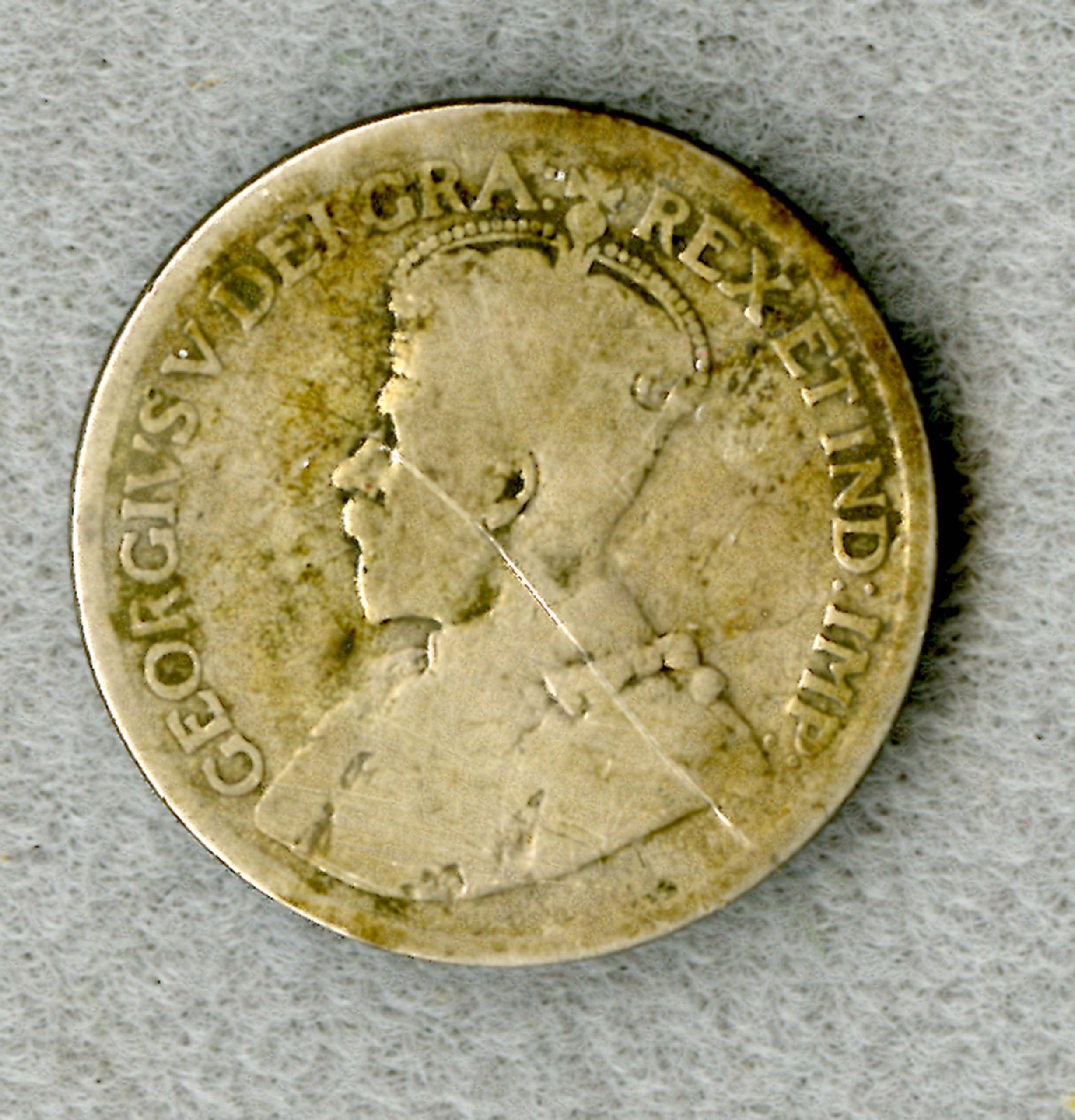 Gold coin with image of King George V