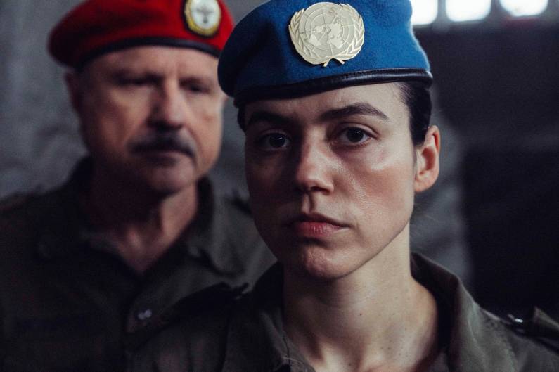 female and male military people